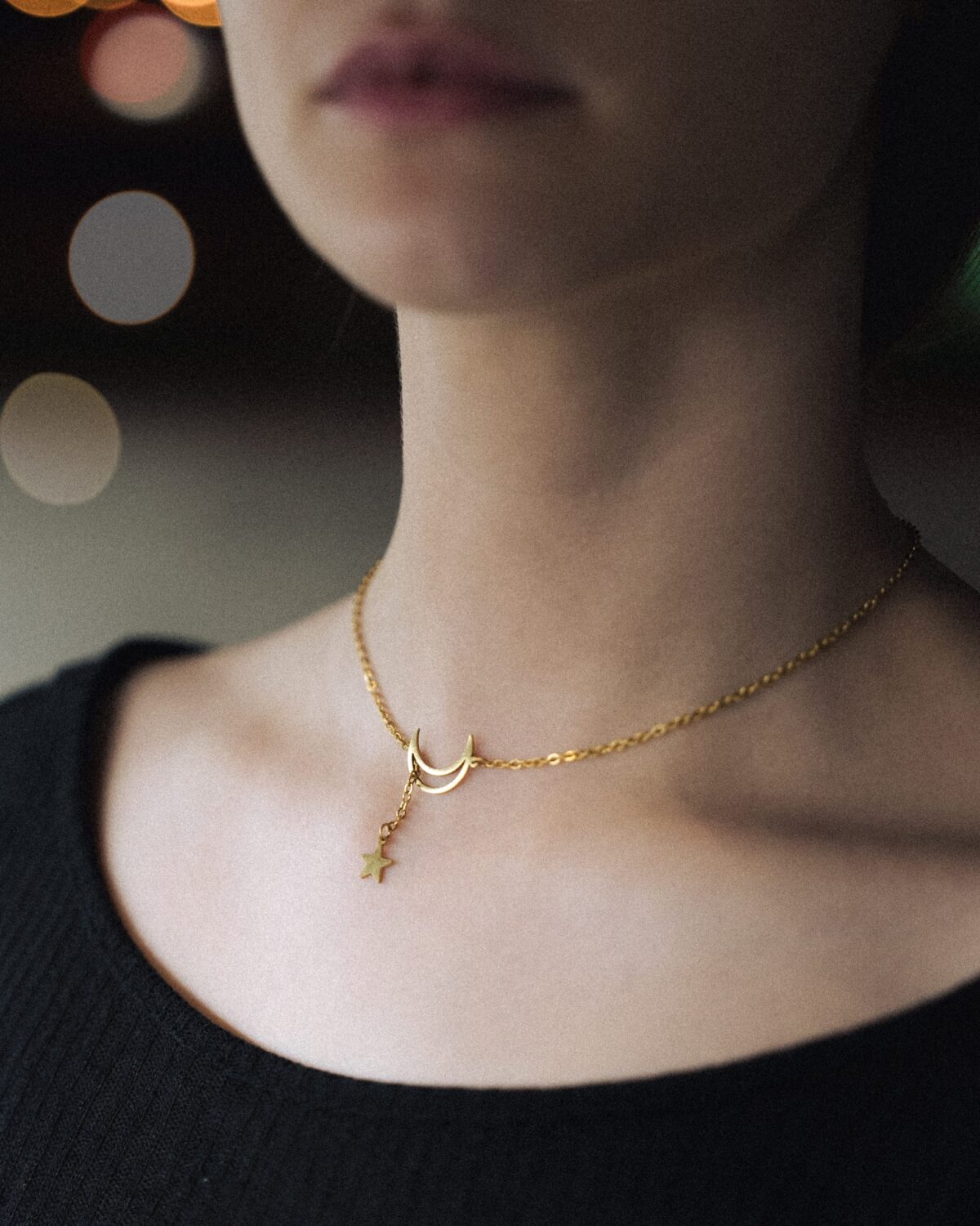 naszyjnik pozłacany przeplatany z księżycem i gwiazdką