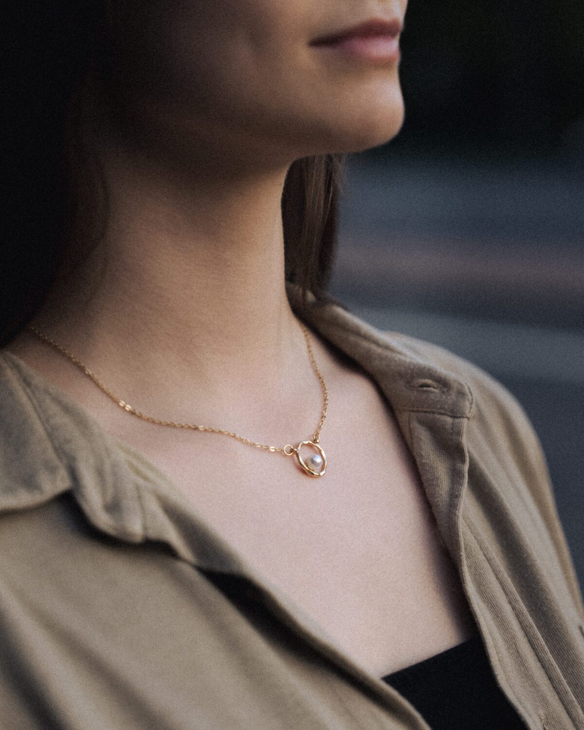 naszyjnik pozłacany z perełką